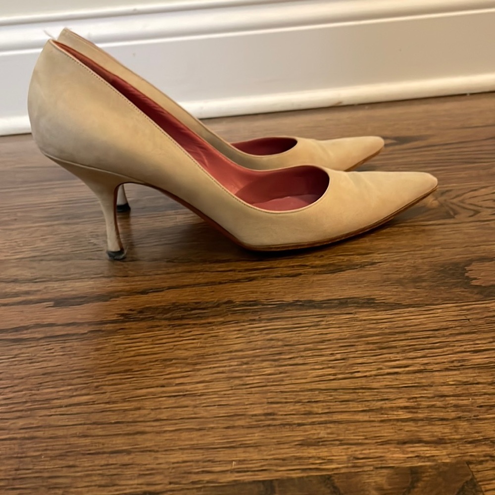 Gucci suede pumps